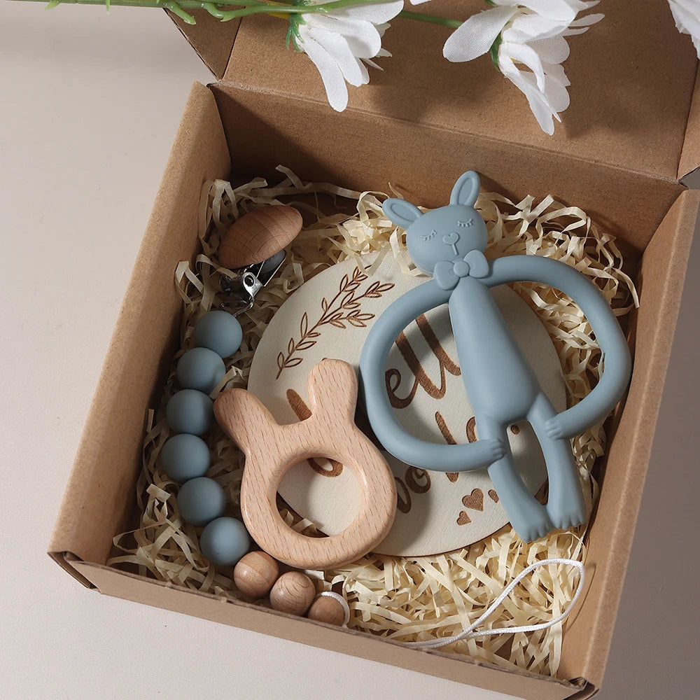 Kidslands® | Coffret Cadeau Bébé – Hochet, anneau dentition, attache-tétine silicone & bois