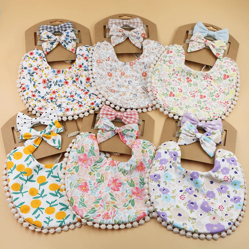 Kidslands® | Lot de 1 Bavoir Réversible Bandana Bébé - Motifs Fleuris + 2 Bandeaux Cheveux Assortis