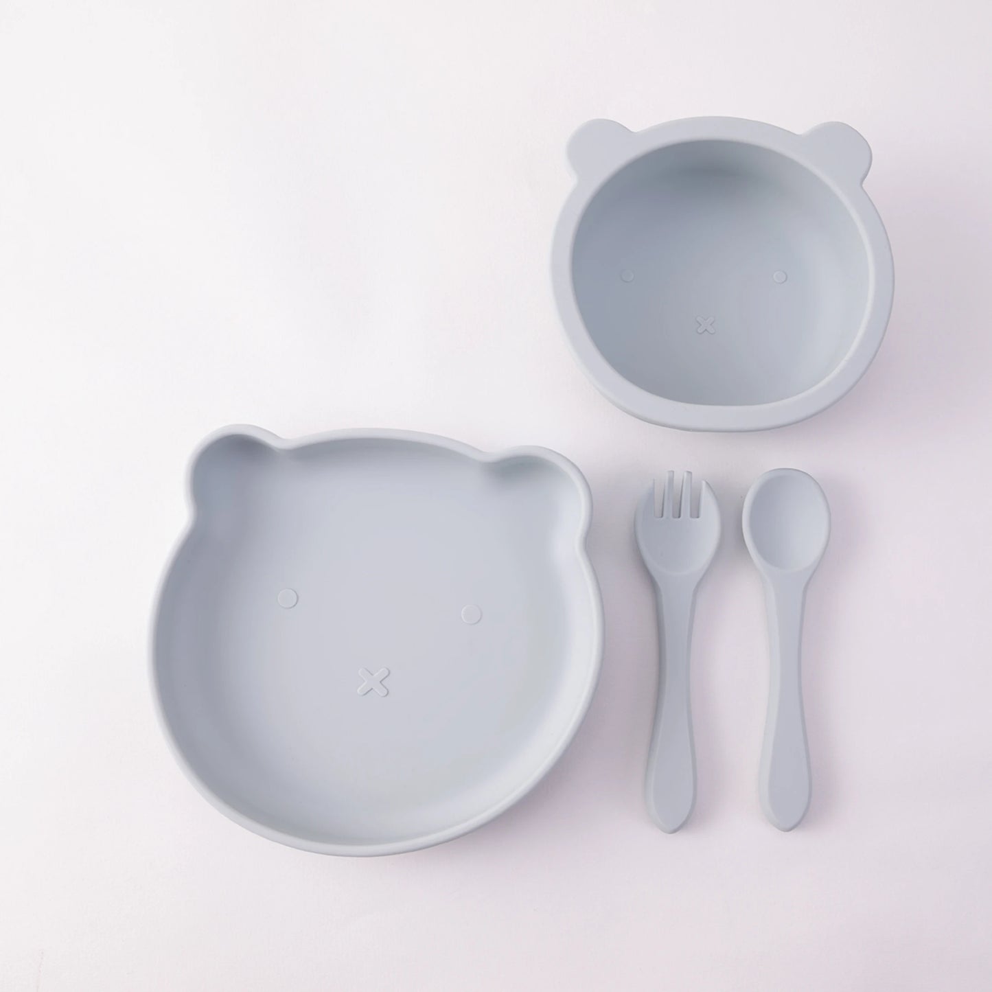 Kidslands® | Coffret repas bébé 4 pièces en silicone – Bol ventouse, assiette, cuillère & fourchette
