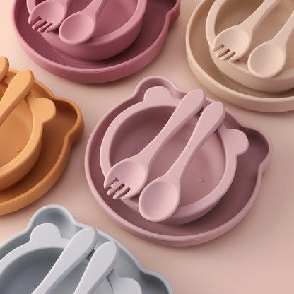 Kidslands® | Coffret repas bébé 4 pièces en silicone – Bol ventouse, assiette, cuillère & fourchette