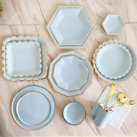 Kidslands® – Set Vaisselle Jetable Bleu & Doré | Assiettes, Gobelets, Serviettes & Pailles pour Baby Shower ou Anniversaire