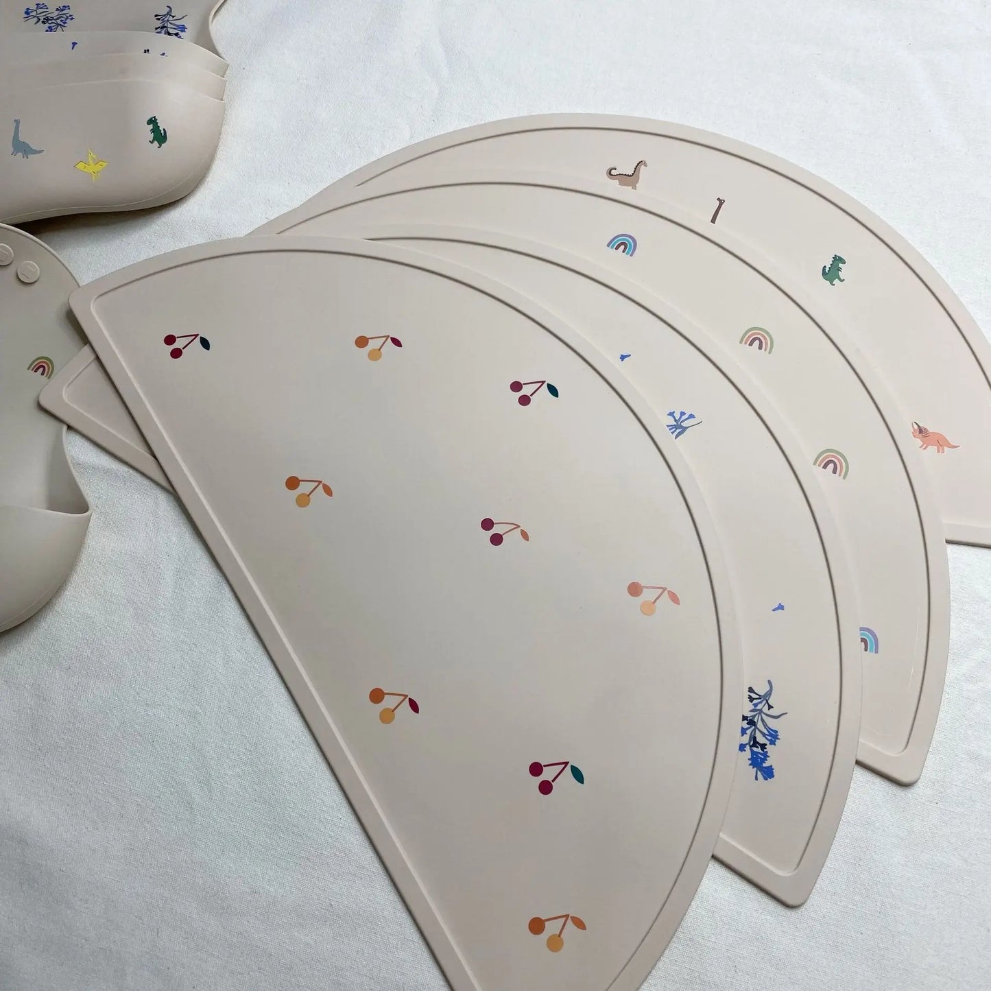 Kidslands® | Set de Table Silicone Bébé Étanche – Tapis Repas Pliable & Antidérapant