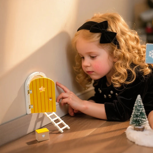 Kidslands® – Mini-Mäusetür aus Holz | Poetische Wanddekoration fürs Kinderzimmer