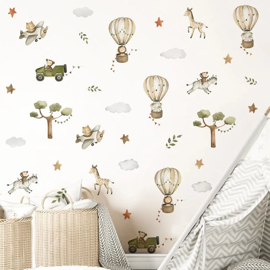 Kidslands® | Stickers Muraux ludique Aquarelle avec Montgolfière, Avion, Animaux & Arbres – Déco Murale Enfant & Bébé