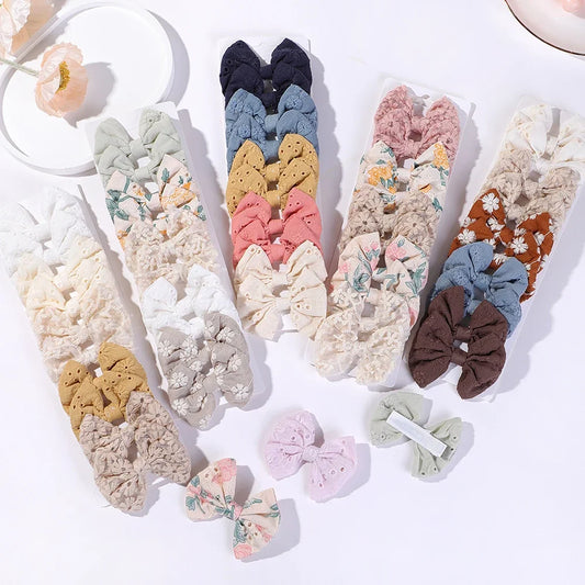 Kidslands® | Lot de 10 Barrettes Nœuds – Pinces à Cheveux Coton Brodé Doux & Élégant